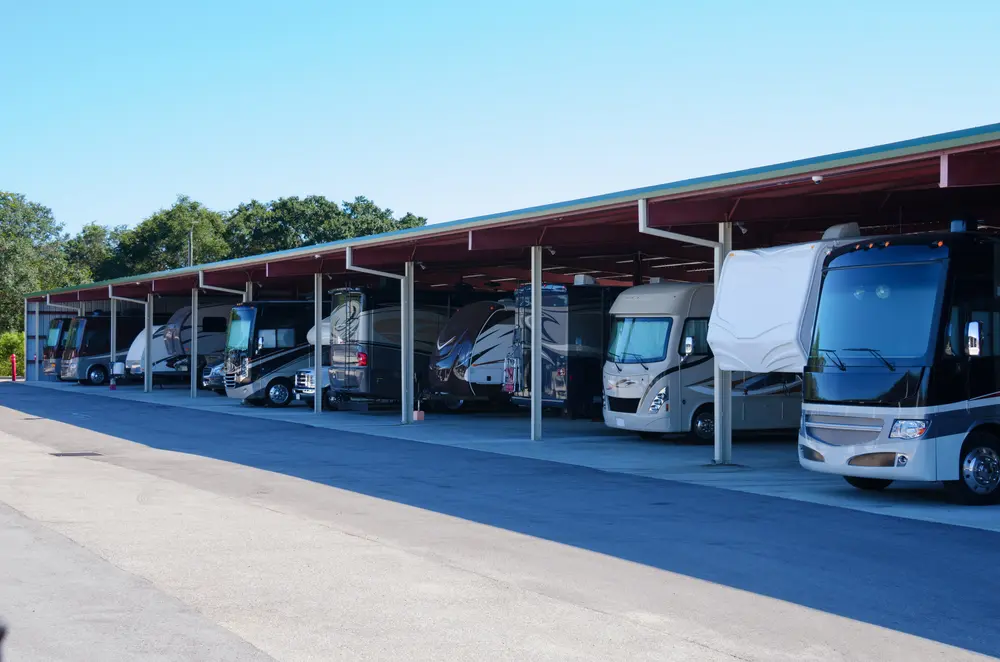 White Fence Outdoor Storage Serving Moline and Surrounding Areas