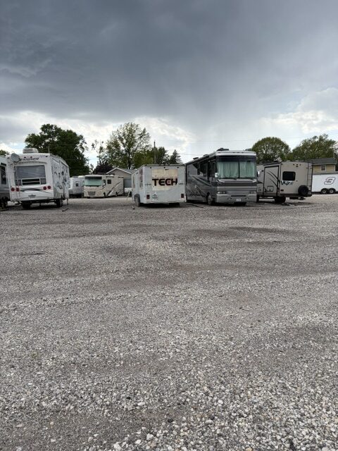 parked rvs